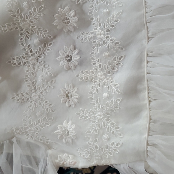 Vintage late 1960's white Communion dress - Picture 5 of 11